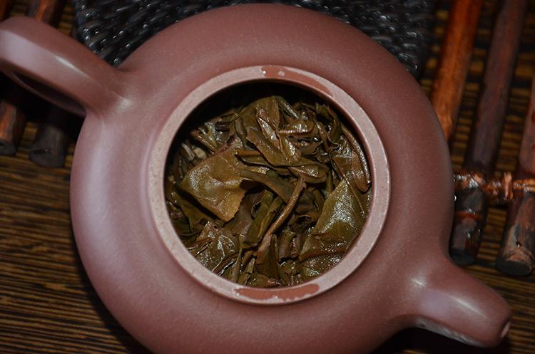 2003年曼景茶厂班章有机女儿贡茶评测